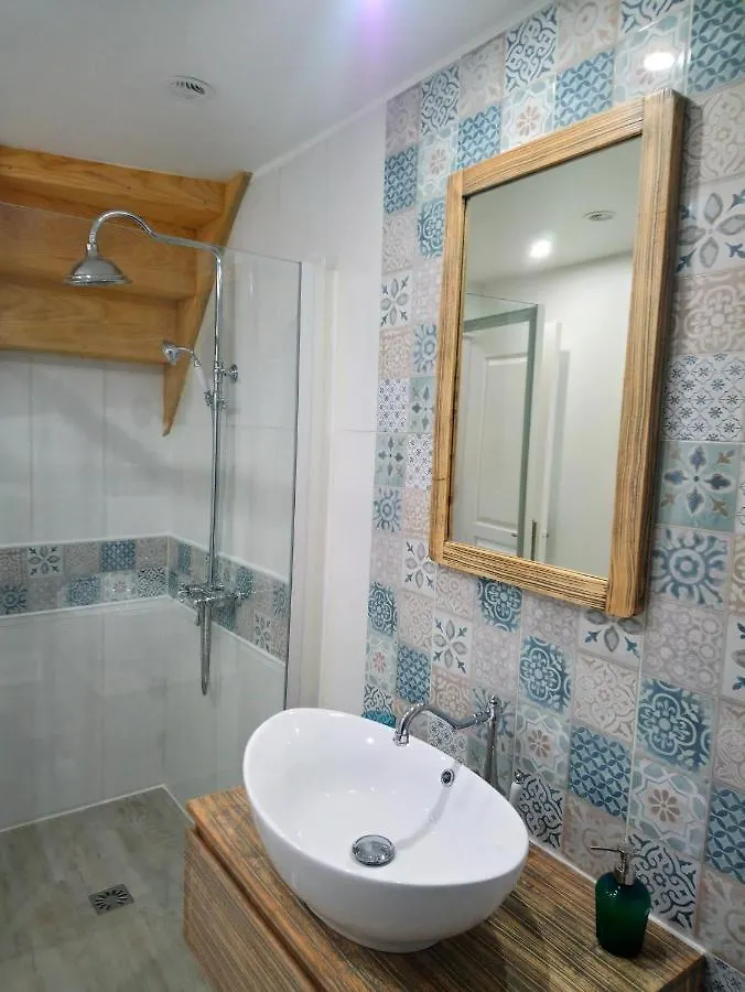 Joli Duplex Avec Balcon Et Vue Sur Place Du Centre Historique ! Foix France