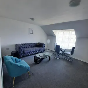 https://river-view-two-bed-room-luxury-apartment.brighton-hotels-england.com